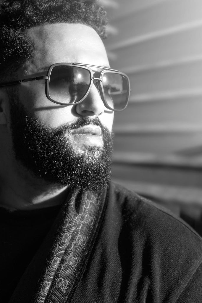 MACH ONE BLACK EDITION / GOLD