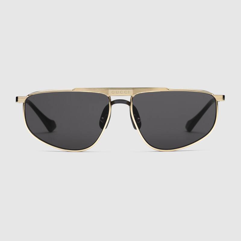 AVIATOR